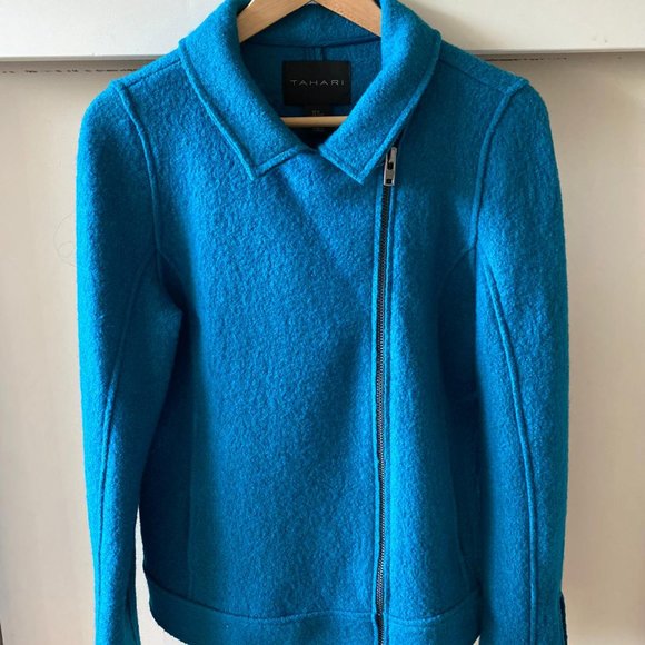 Tahari Jackets & Blazers - Tahari wool jacket